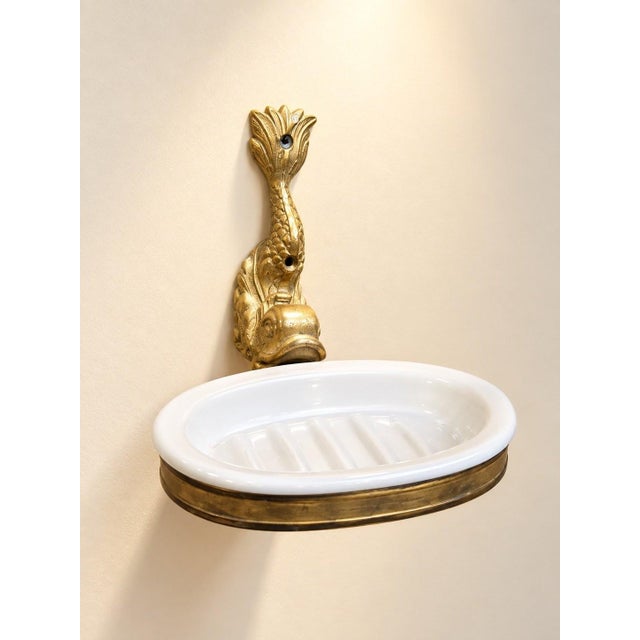 19th Century Napoleon III Bathroom Set in Gilt Brass with Dolphin Motif, 1890s, Set of 7 For Sale - Image 5 of 8
