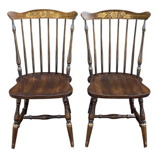 Vintage L. Hitchcock Traditional Stenciled Dark Brown Maple Fan Top / Comb Back Windsor Dining Chairs - A Pair (A) For Sale
