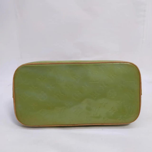 1999 Louis Vuitton Houston Pepper Mint Vernis Houston Tote Bag For Sale - Image 11 of 12