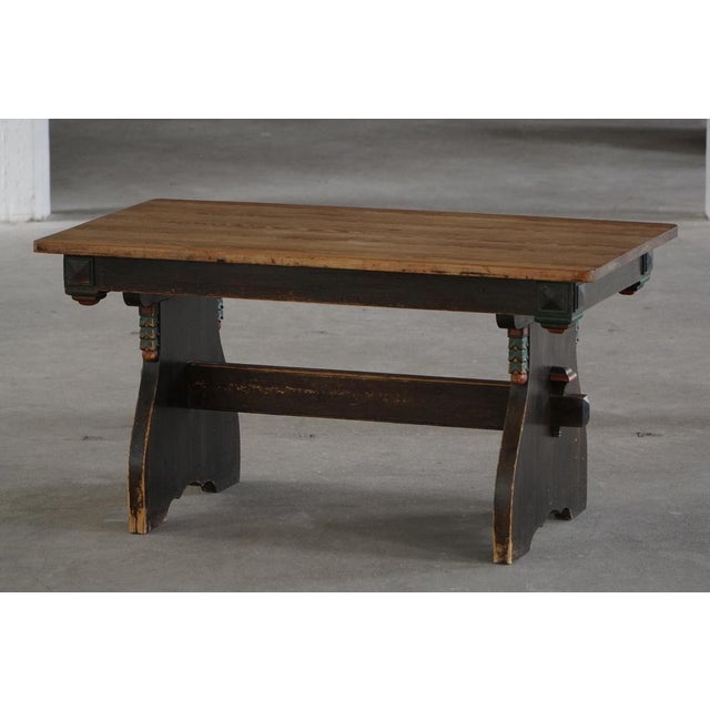 Scandinavian Rustic Folk Art Dining Table in Stained Pine, 1900s For Sale - Image 11 of 18