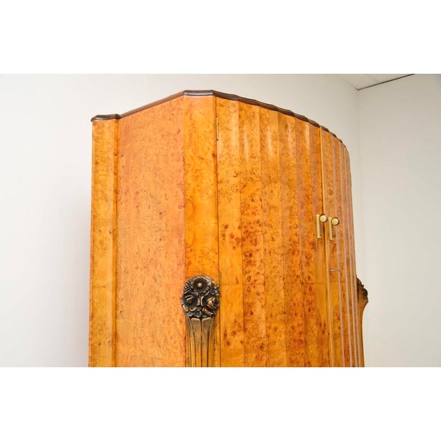 1920s Art Deco Burr Walnut Cocktail Cabinet from Harry and Lou Epstein, 1920s For Sale - Image 5 of 11