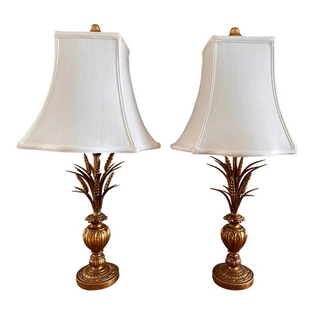Pair of Vintage Gilt Carved Wood Bouquet of Wheat Tole Italian Florentine Table Lamps For Sale