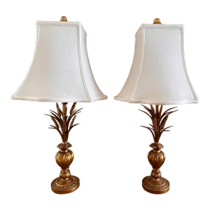 Pair of Vintage Gilt Carved Wood Bouquet of Wheat Tole Italian Florentine Table Lamps