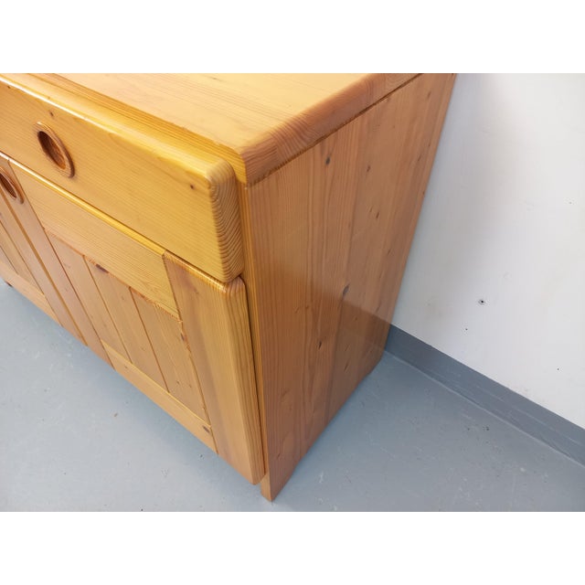 Vintage Pine Buffet by Charlotte Perriand for Les Arcs, 1960s For Sale - Image 11 of 17