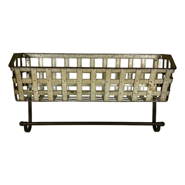 1970s Vintage Farmhouse Boho Chic Rustic Tin Wall-Mounted Basket Shelf With Towel Bar. For Sale
