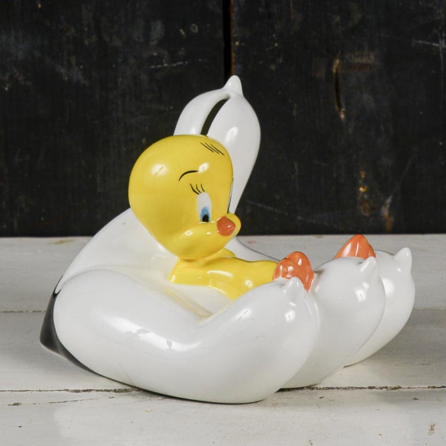 Titti Sculpture Piggy Bank on Sylvester's Paw For Sale - Image 3 of 9