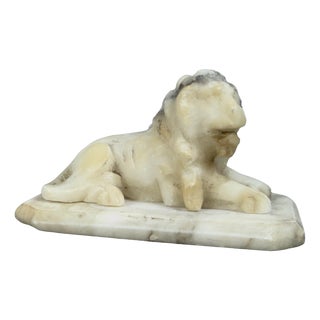 Early 20th Century Lion Paperweight in White Marble For Sale