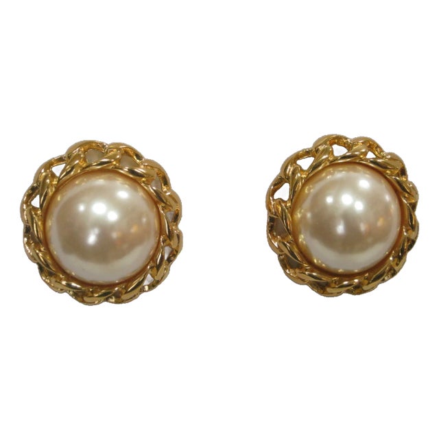 1980s Gorgeous Glass Pearl Gold Plated Chain Trim Earrings, 2 Pieces For Sale
