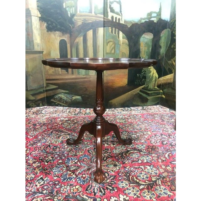 English Vintage Mahogany Pedestal Table, Scalloped Accent Table For Sale - Image 3 of 7