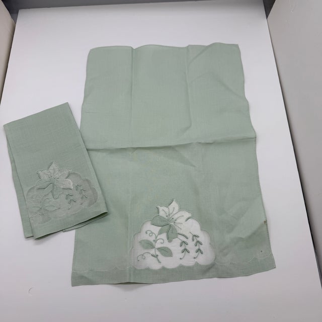 Pair Vintage Pale Pistachio Madeira Linen & Organza Fingertip Towels For Sale - Image 9 of 17