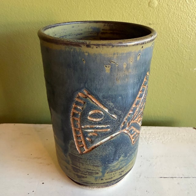 Mid-Century Modern 1970's Australian Ceramic Fish Vase by Edward Deemera For Sale - Image 3 of 7