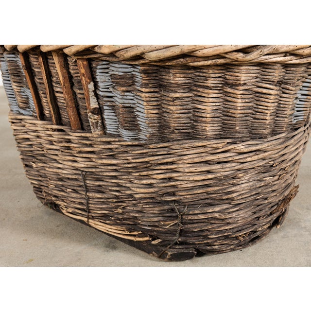 Large Rustic French Provincial Wine Harvest Basket For Sale - Image 17 of 18