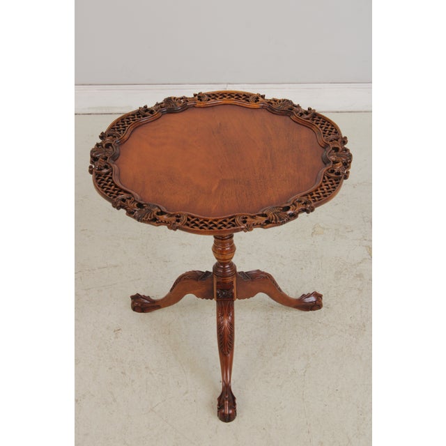 1980s English Vintage Revolving Mahogany Pie Crust Tilt Top Table For Sale - Image 5 of 18