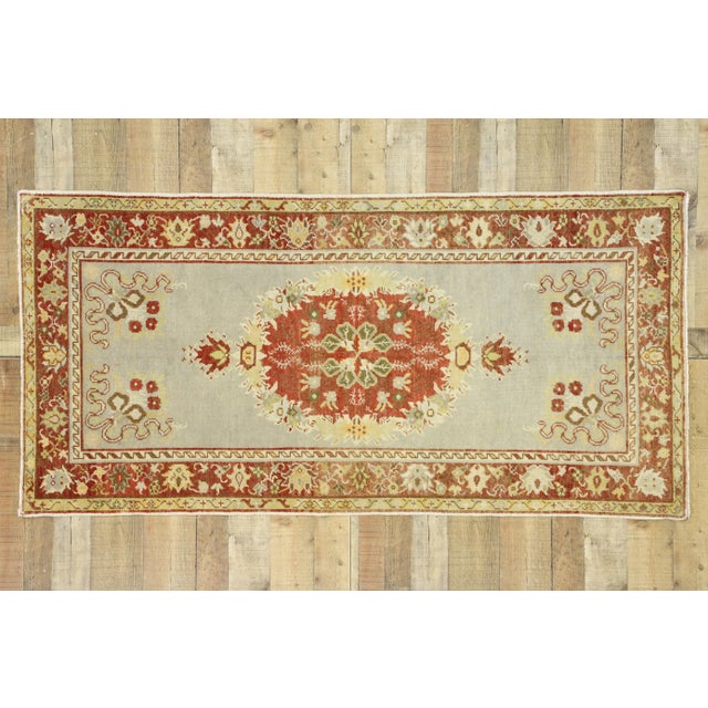 Light Gray Distressed Vintage Turkish Oushak Rug - 3′4″ × 6′9″ For Sale - Image 8 of 10