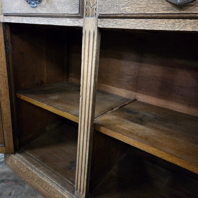 Wood English Late 19th Century Light Oak Carved Base and Glazed Top Bookcase For Sale - Image 7 of 18