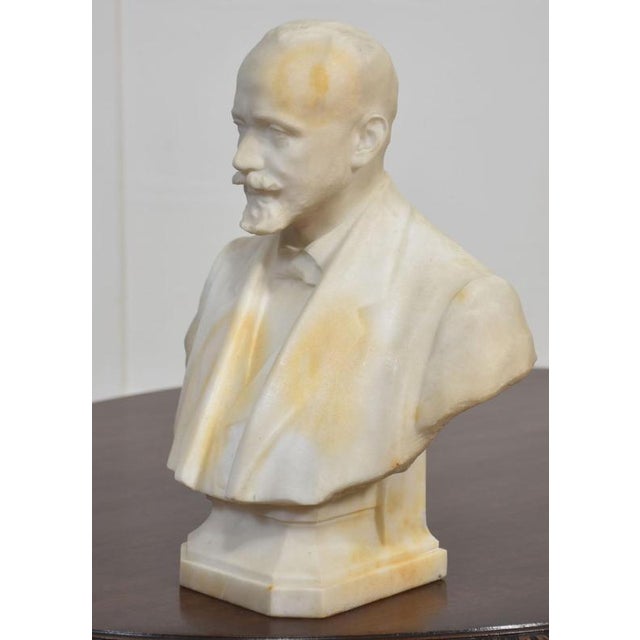 Gentleman Portrait Bust in Marble For Sale - Image 5 of 10