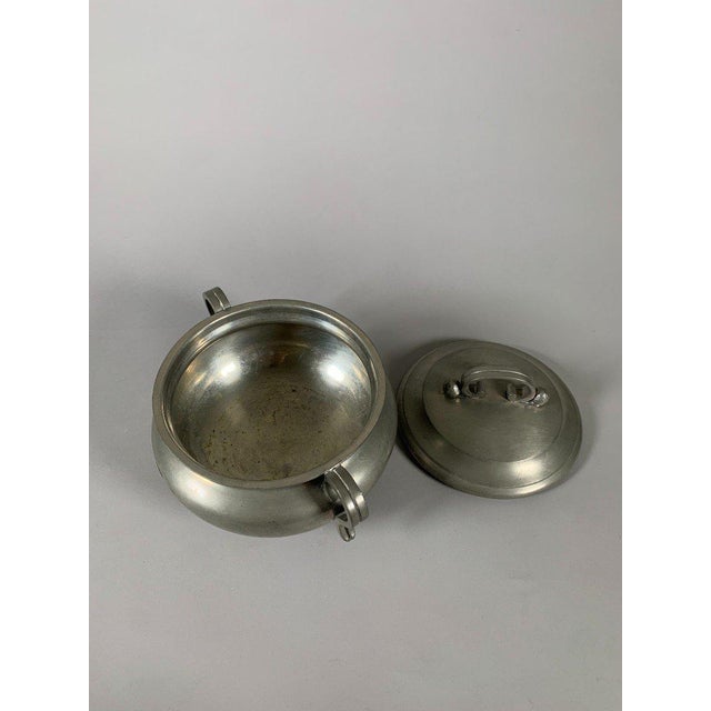 Silver Pewter tureen signed Jean Despres (1889-1980), Art Deco/Modernist style For Sale - Image 8 of 9