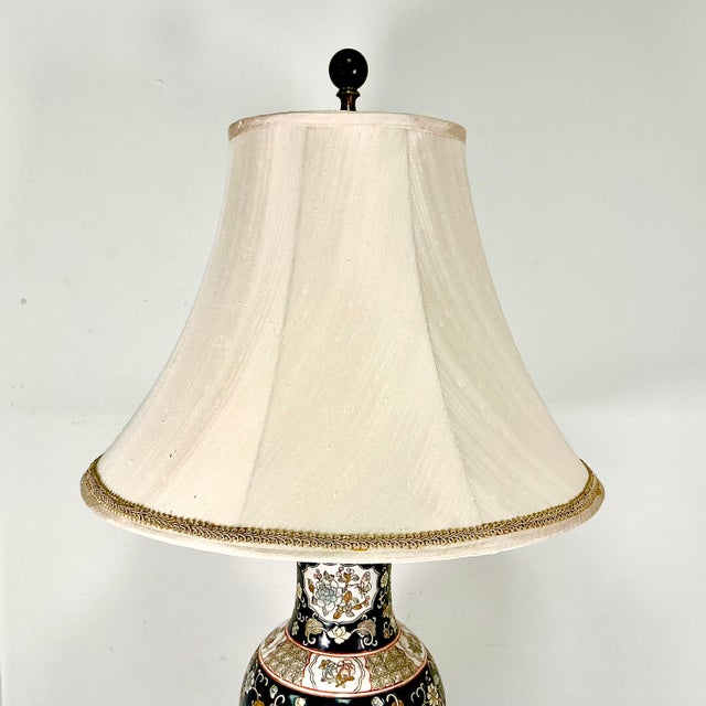1970s 1970s Vintage Hollywood Regency Chippendale Chinoiserie Double Socket Table Lamp For Sale - Image 5 of 18