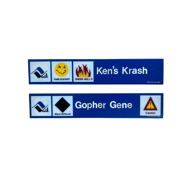 1970s Set of 2 Vintage 1970s Ski Slope Markers Vail For Sale - Image 5 of 5