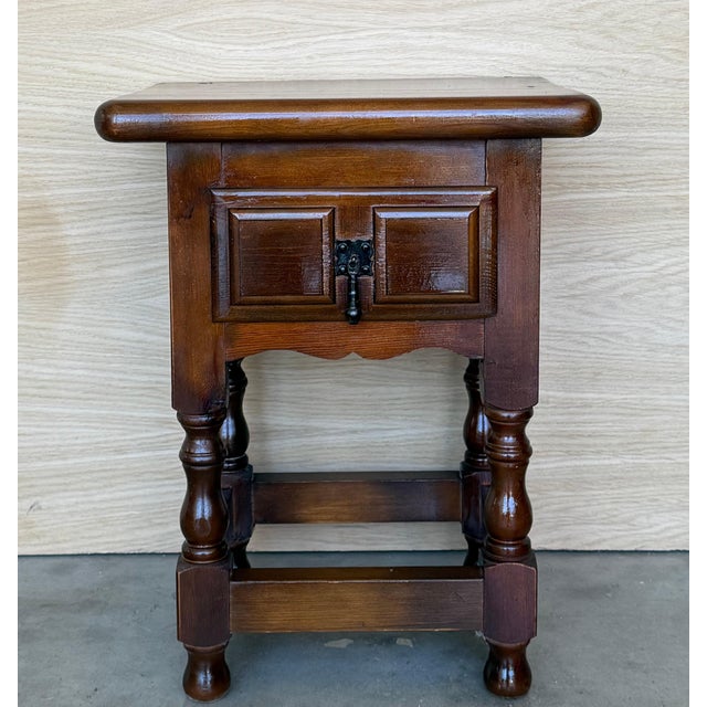 Early 20th Century Pair of Spanish Nightstands with Drawer and Iron Hardware For Sale - Image 16 of 18