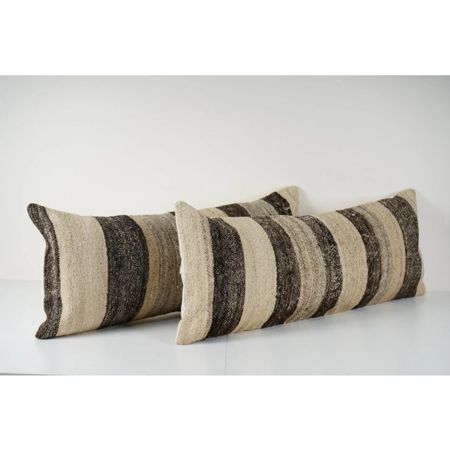Mid-Century Modern Turkish Rug Pillow Cover Set – Striped Hemp Lumbar Cushion For Sale - Image 3 of 4