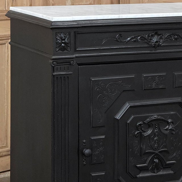 19th Century French Napoleon III Ebonized Neoclassical Cabinet With Carrara Marble For Sale In Dallas - Image 6 of 18