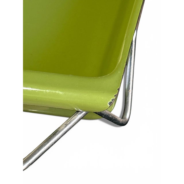 Paint 1960’s Avocado Green Catherine Holm Lotus Enamel Baking Casserole Dish With Teak Handled Holder For Sale - Image 7 of 8