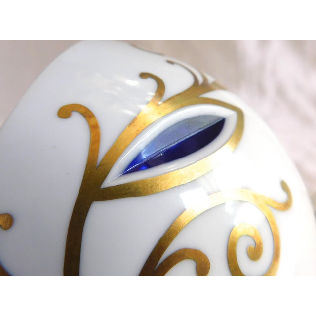 1950s White Over Blue Cut to Clear Bowl For Sale - Image 4 of 7