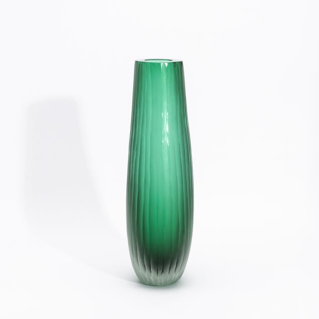 Modern Hand-Blown Murano Surpreme Vase in Emerald Green Tall For Sale - Image 3 of 12