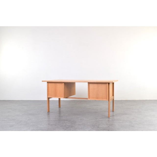 Brown Mid-Century Oak Desk by Svend Åge Madsen for Sigurd Hansen, 1960s For Sale - Image 8 of 18