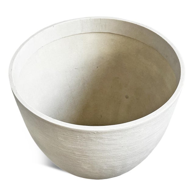 Contemporary Modern White Composite Planter Pot For Sale - Image 3 of 5