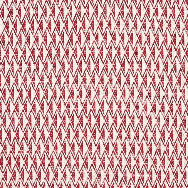 A chic take on the classic diamond motif; the luxe hand of this fabric belies its durability. Minimum order of 2 yards....