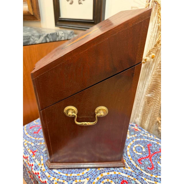 Early 19th Century Federal Style Inlaid Seashell Knife Box For Sale - Image 9 of 11