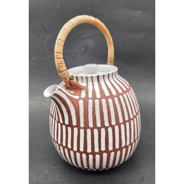 Mid 20th Century Vintage Edith Nielsen Ceramic Tea Pot For Sale - Image 5 of 10