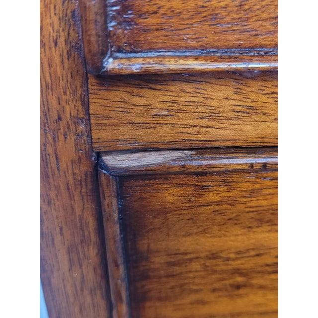 Vintage English Chest of Drawers in Mahogany, 1960 For Sale - Image 15 of 17