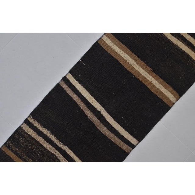 1960s Organic Gor Hait Turkish Kilim Runner For Sale - Image 9 of 10