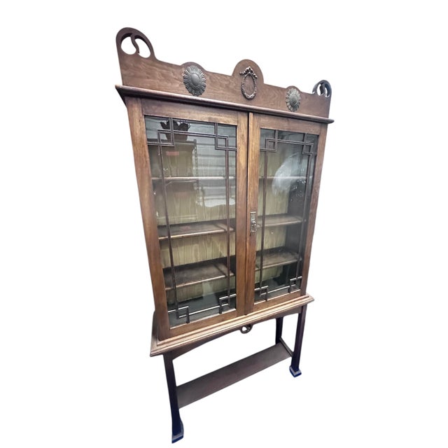 Edwardian William and Mary* Display Cabinet This is a one-piece Edwardian (circa 1900s) oak or mahogany wood display...