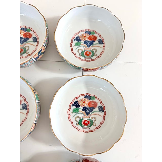 Ceramic Vintage Imari Rice Bowls – Japanese Floral Vase Panel Design, Scalloped Rim - Set of 6 For Sale - Image 7 of 15