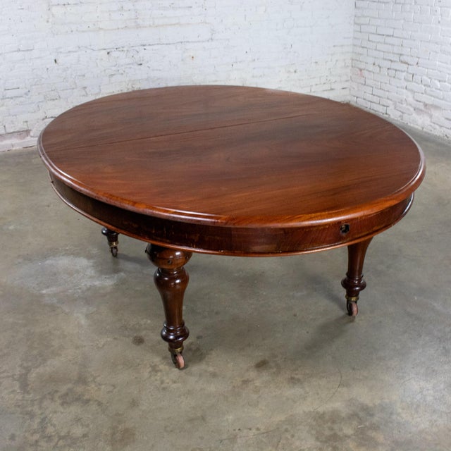 Brown 19th Century Antique William IV Style Mahogany Oval Dining Table W/Turned Legs & Casters For Sale - Image 8 of 17