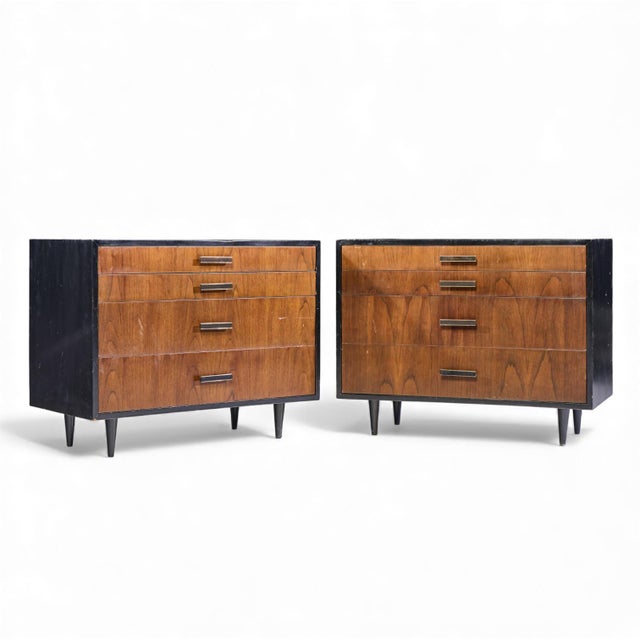 Mid-Century Modern Mid 20th Century Harvey Probber Rosewood 4 Drawer Dresser Chest of Drawers - Pair For Sale - Image 3 of 13