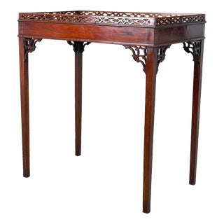 Georgian Central Standing Mahogany Silver Table, 1760 For Sale