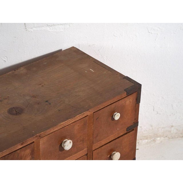 Antique Japanese chest of drawers – Showa Period (c.1926-1989)Dimensions: Length: 76 cm Depth: 31 cm Height: 45 cmStyle:...