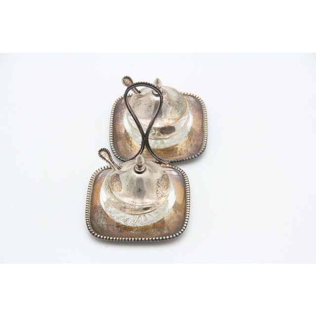 Silver Salt and Pepper Shakers on Square Bases, Set of 2 For Sale - Image 4 of 5