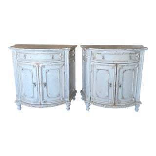 Pair of Vintage French Style Habersham Bedeside Tables Night Stands For Sale