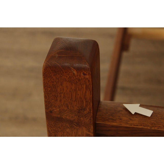 Stickley Mission Style Oak and Leather Queen Bed For Sale In Philadelphia - Image 6 of 18