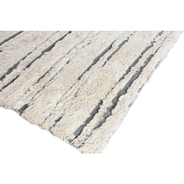 Perfectly plush! Our Weighton rugs feature luxurious art silk hand-knotted in a classic diamond pattern. This beautiful...