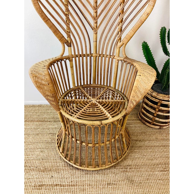 1960s Vintage 1960s Rattan Peacock Chair Italian Modern Gio Ponti Style For Sale - Image 5 of 10
