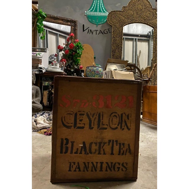 Up for consideration is a beautiful vintage large wooden black tea box with a lining. This would look lovely in your home,...