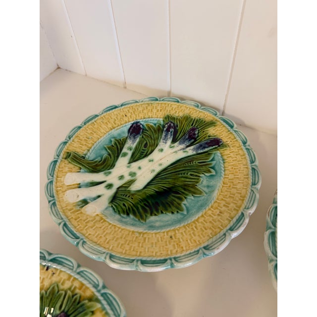 French Provincial Antique French Barbotine Majolica Asparagus Plates, Circa 1880–1900 - Set of Four For Sale - Image 3 of 10