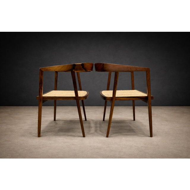 Wood Pair of Brazilian Modern Armchairs in Rosewood and Cane, Joaquim Tenreiro, 1950s For Sale - Image 7 of 14